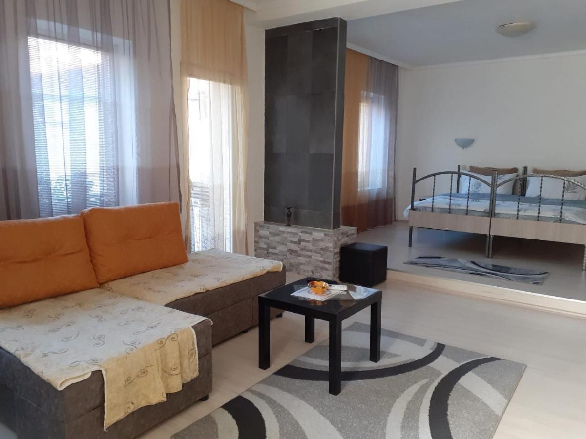 Alex Apartments Kruševo Eksteriør billede